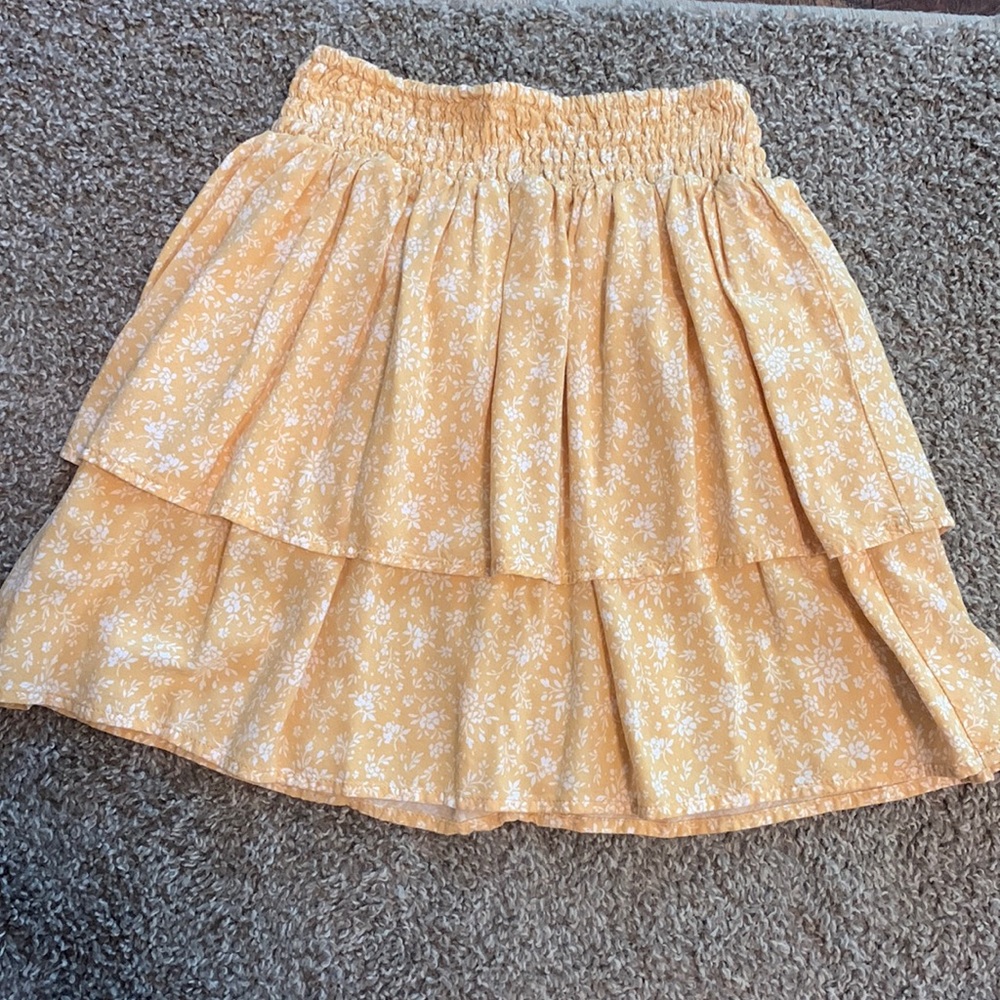 Yellow mini skirt